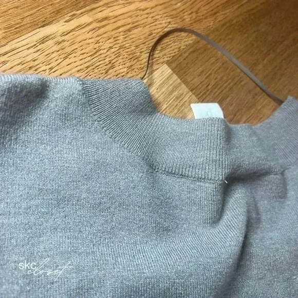 ADY P Women's Taupe Long-Sleeve, V-Neck, Fanny Sweater, L - Picture 3 of 14